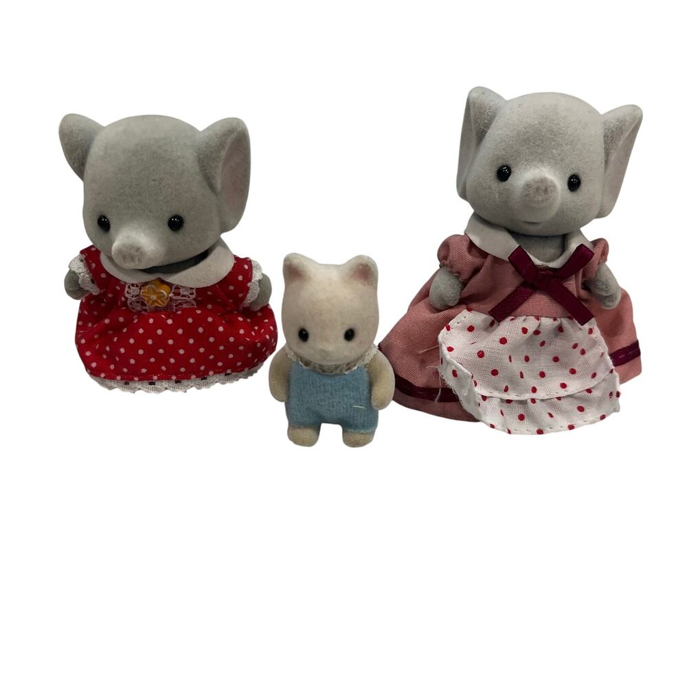 Calico Critters Sylvanian Families Lot Ellwood Elephant Mother Sister Silk Cat